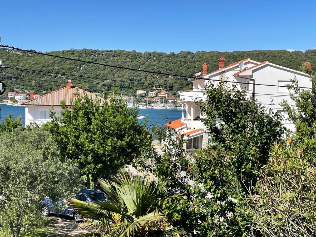 Superior Rooms Pension Karolina Rab Town Bagian luar foto