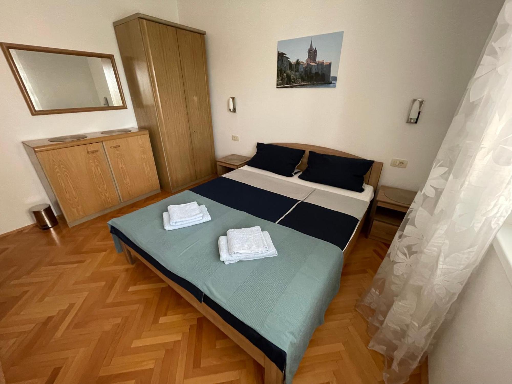 Superior Rooms Pension Karolina Rab Town Bagian luar foto