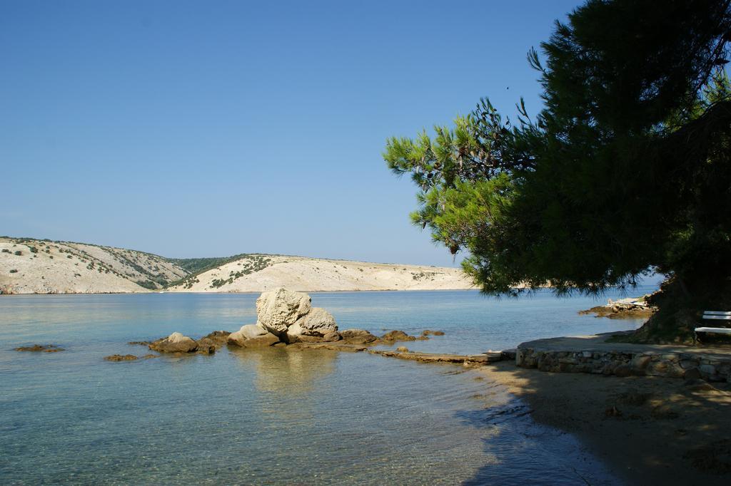Superior Rooms Pension Karolina Rab Town Bagian luar foto