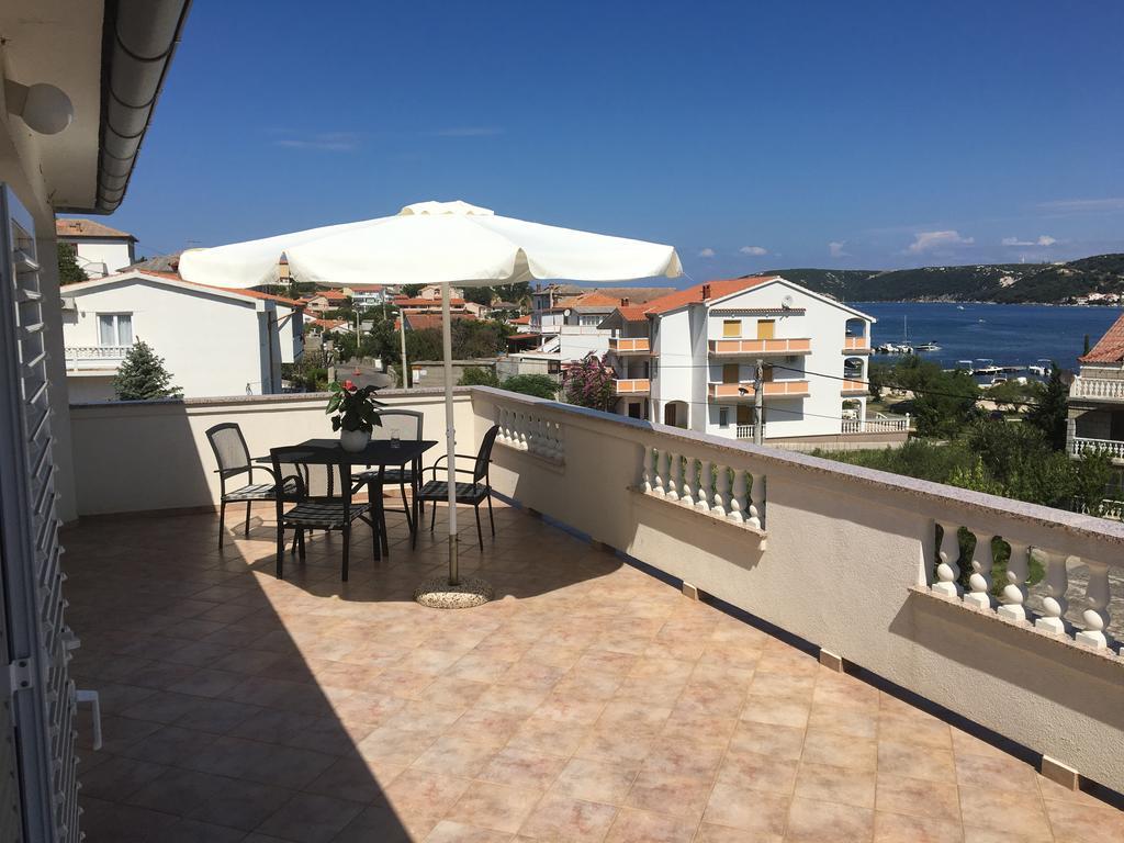 Superior Rooms Pension Karolina Rab Town Bagian luar foto